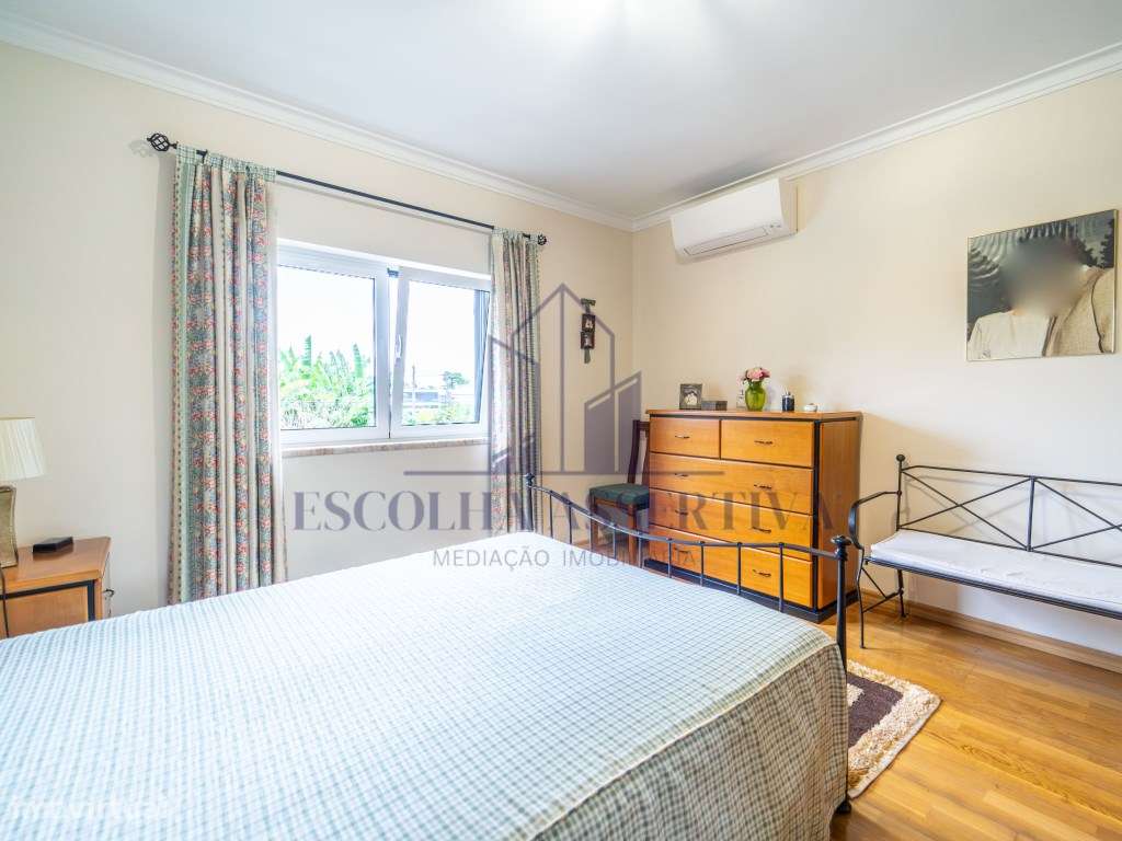 Elegância e Exclusividade na Aroeira - Moradia com Piscina, Jardim ...-47