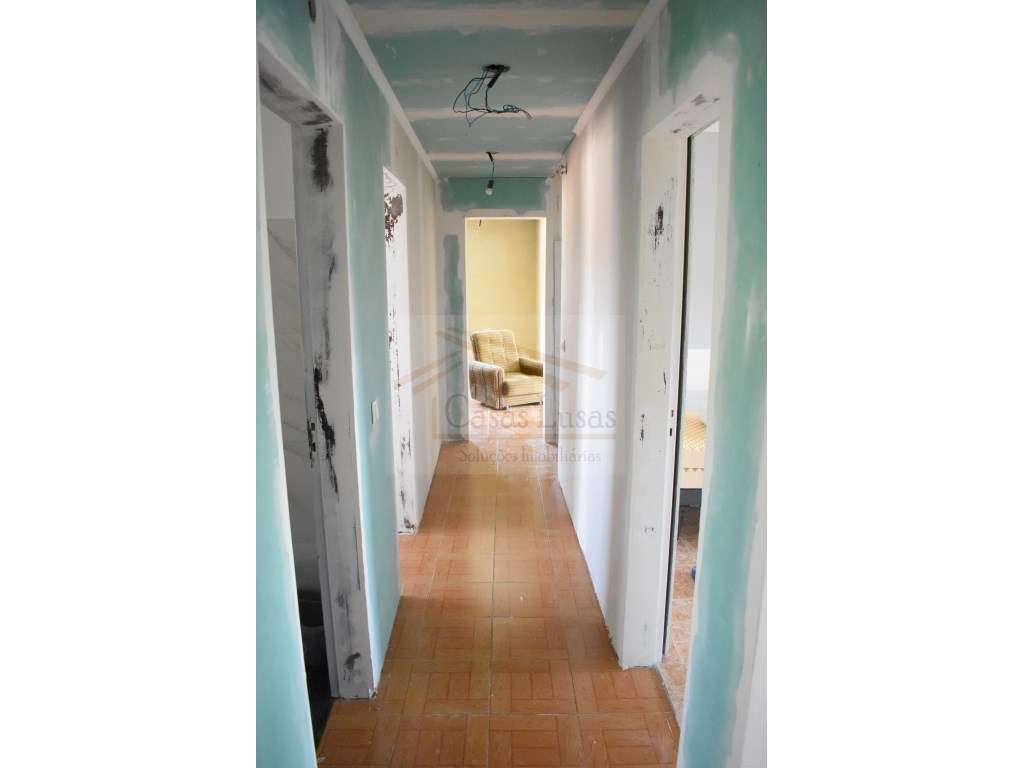 Moradia T3 em fase final de restauro | Lote de 500 m² | Painho e Fi...-9