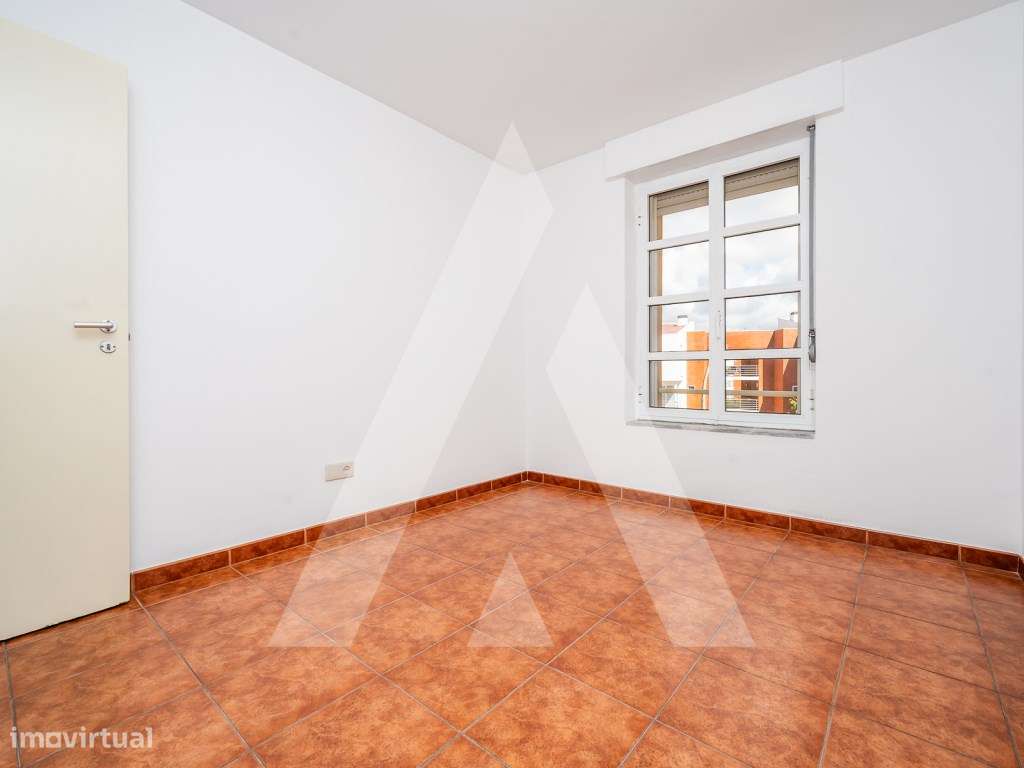 Apartamento T4 próximo ás escolas - Ovar-19