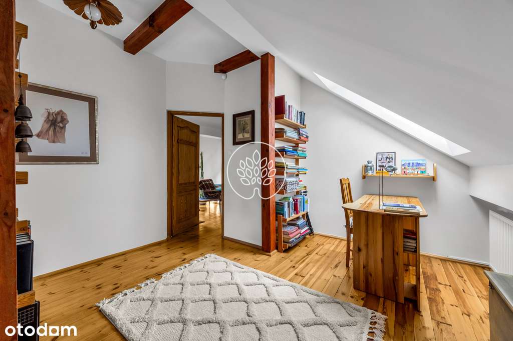 Piękny 180 metrowy dom w zabudowie bliźniaczej-11