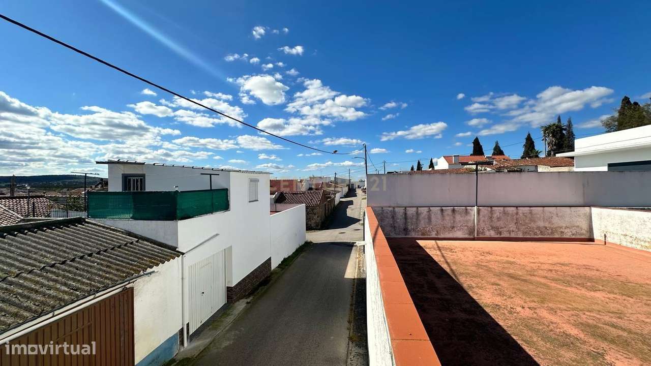 MORADIA T3 BERINGEL COM QUINTAL, TERRAÇO E GARAGEM-14