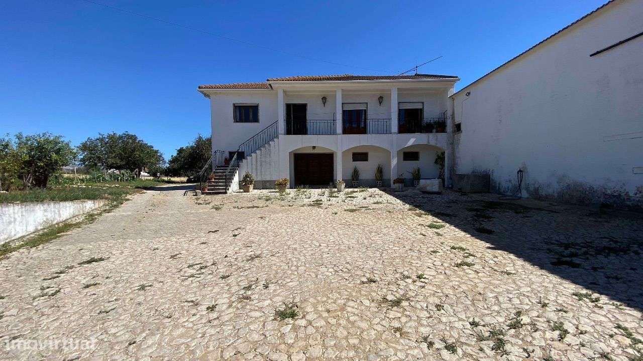 Lote de terreno com 53.162,5m2, localizado a 3Km do Nó do Carregado-19