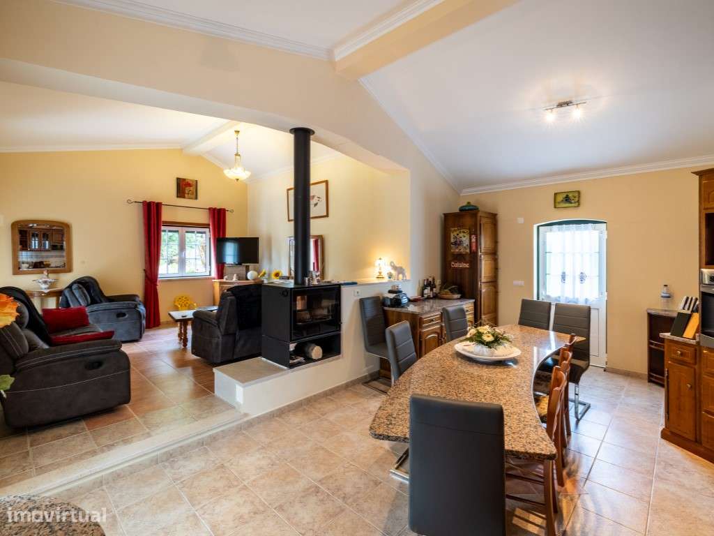 Magnífica Moradia Térrea T3+2 de estilo tradicional com terreno de ... - Grande imagem: 5/45