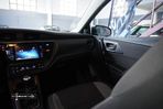 Toyota Auris 1.4 D-4D Com. +P.Sport +TSS+Navi - 33