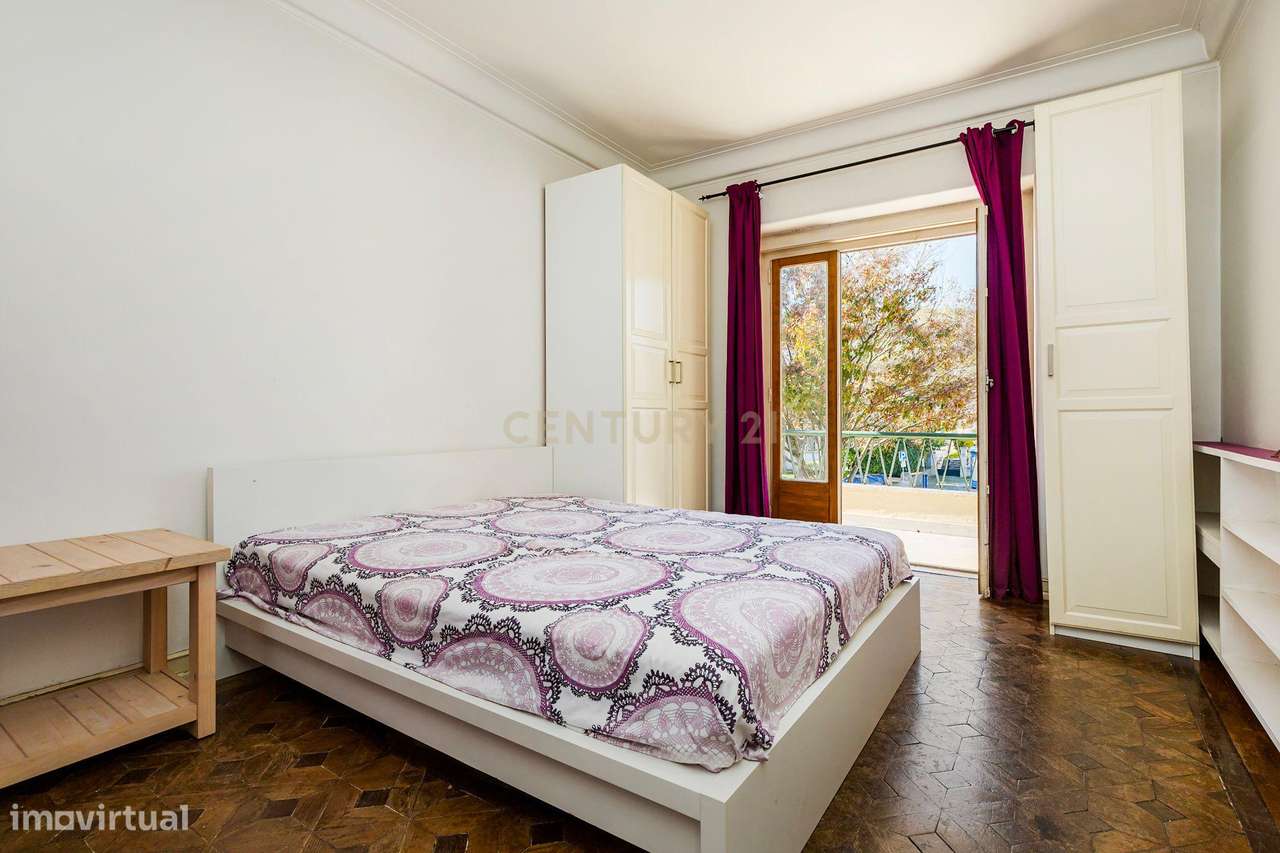 Charmosa Moradia em Alvalade para venda-39