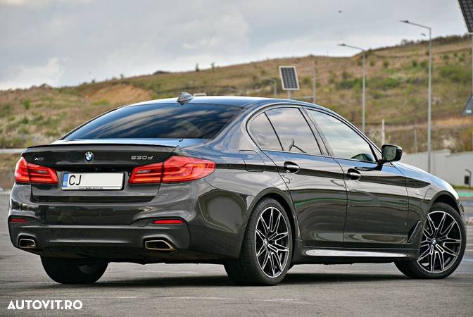 BMW Seria 5 530d xDrive AT - 4