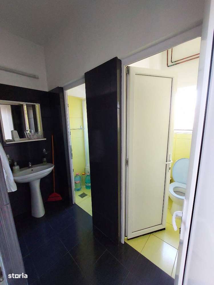 Zona Centrala - Cladire 730 m.p. + teren 910 m.p. - Imagine principală: 5/8