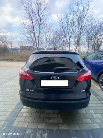 Ford Focus 1.6 TDCi Titanium ECOnetic - 9