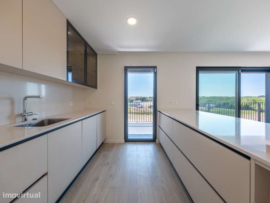 Apartamento T3 Moderno com Varanda e Churrasqueira - Praia de Santa...-6