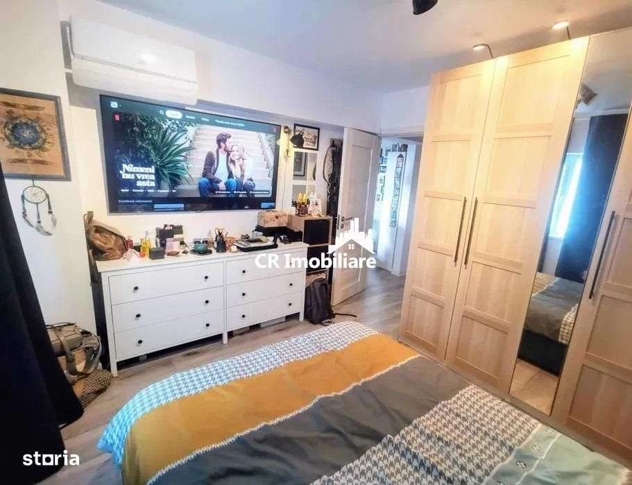 Vanzare Apartament  4. Camere Calea Mosilor La Cheie-0