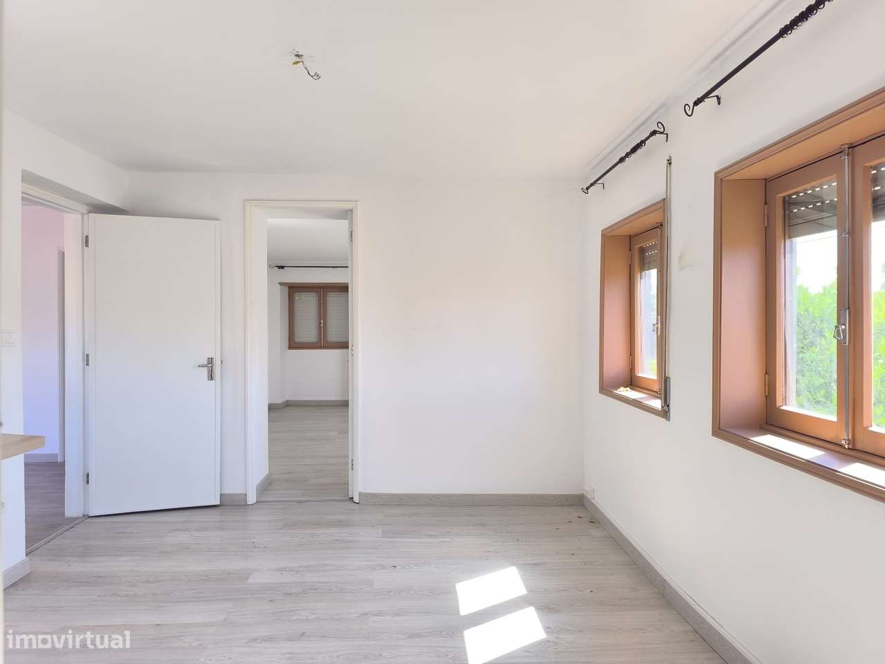 Casa T2 em Quintinha com 4 Casas em Porto Campanhã-11