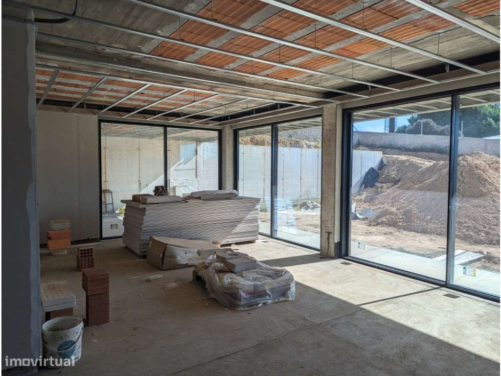 Moradia T4 com Arquitetura Minimalista | Valadares, Vila Nova de Gaia-11