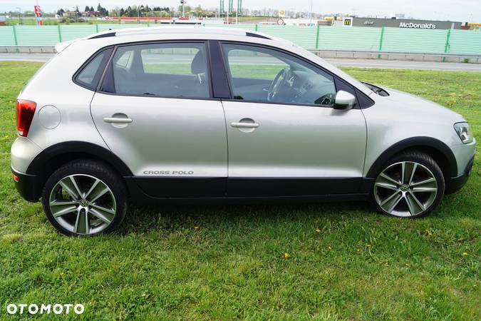 Volkswagen Polo 1.4 16V Cross - 7