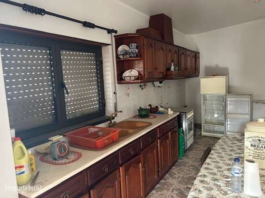 Moradia sita em Rio de Couro e Casal dos Bernardos-12