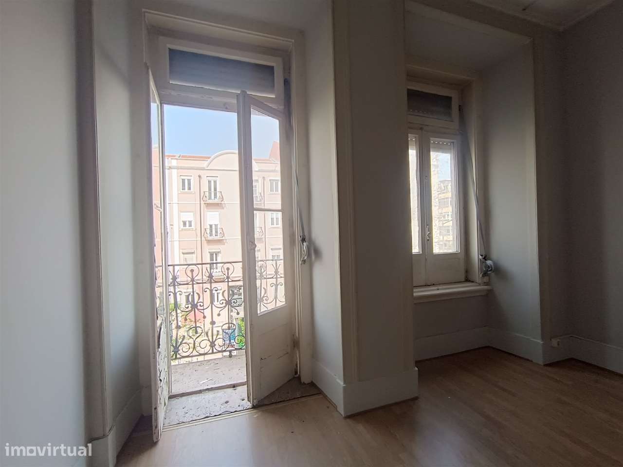 Apartamento T3 usado Arroios Lisboa-6