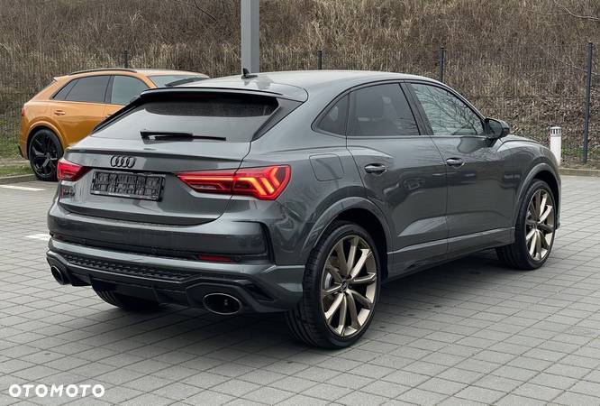 Audi RS Q3 - 7