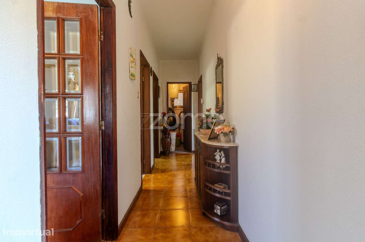 Moradia Isolada T3 com Terreno - Foz do Sousa-9