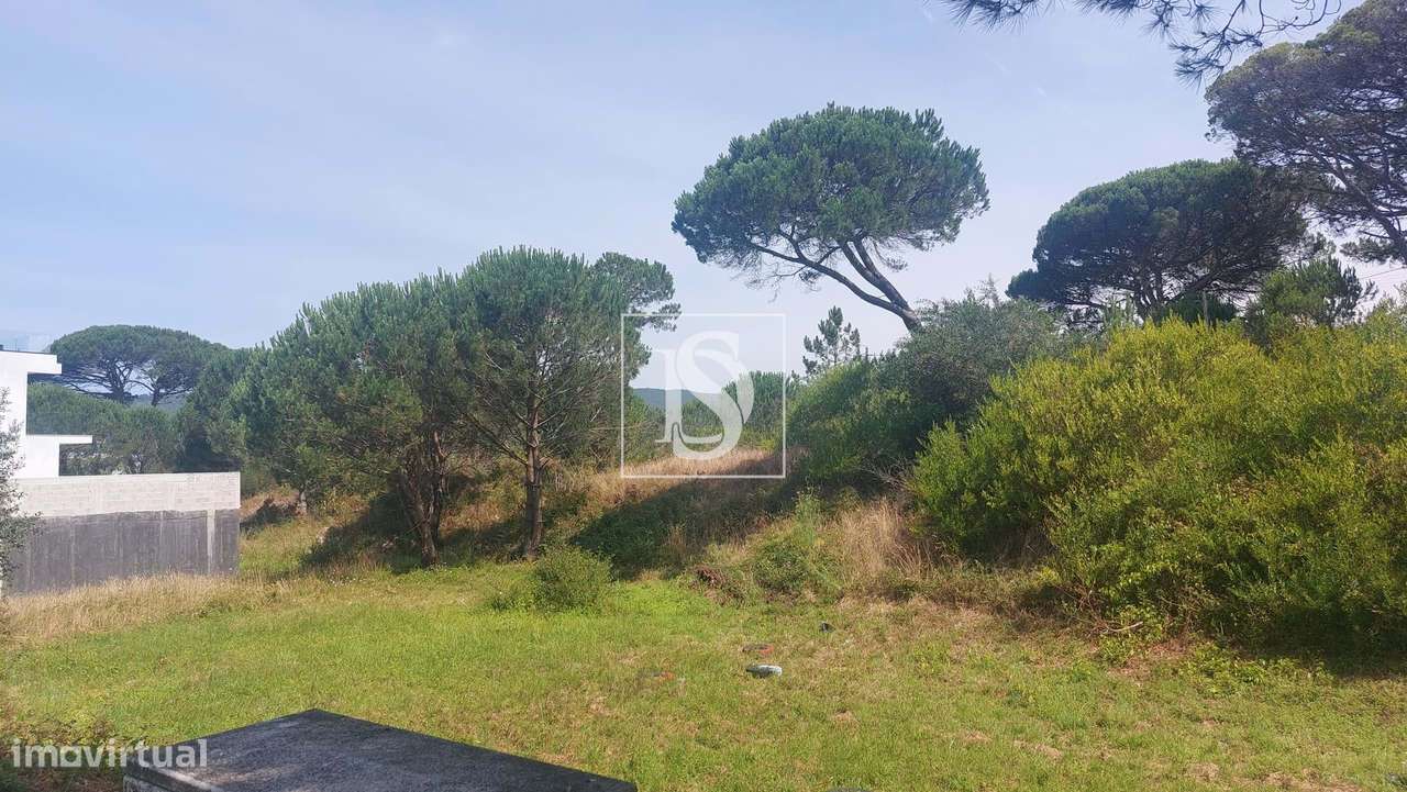 Terreno para construção de moradia em banda em Darque-6