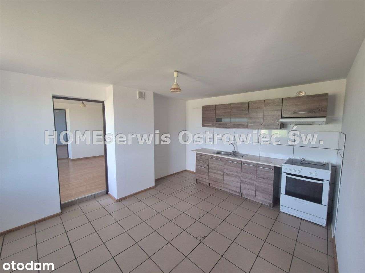 Dom wielorodzinny o pow. 187 m2 na dziąłce 1783 m2-9