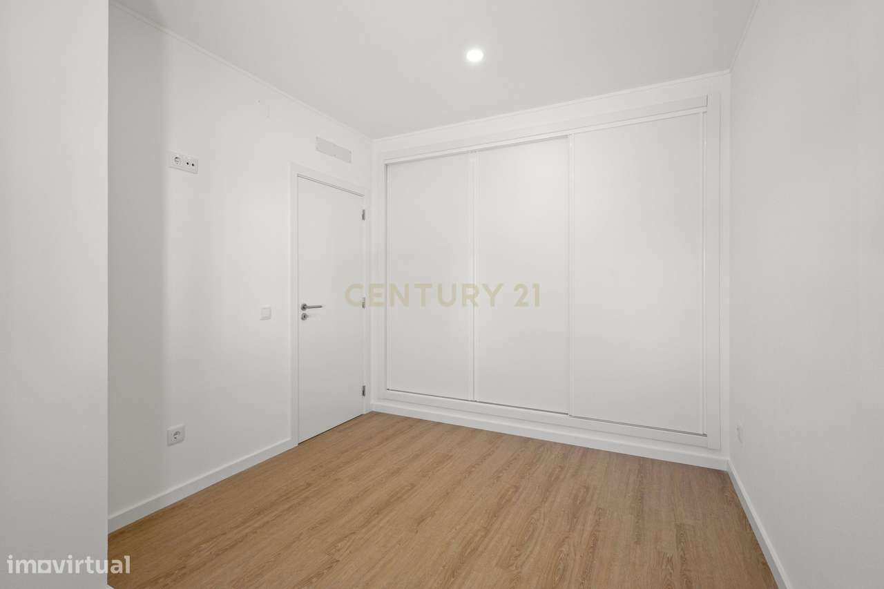 Moradia T3, NOVA - Alcoentre (centro) - Grande imagem: 4/10