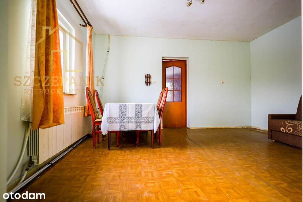 Urokliwy domek z dużą działką w sercu Świebodnej-13