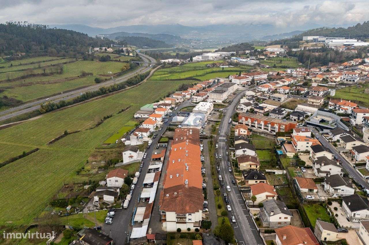 Loja, 169 m², Candoso São Tiago e Mascotelos-29
