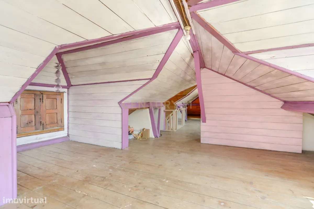 Quinta/Moradia na Póvoa de Santa Iria em Lote 2300m2-49