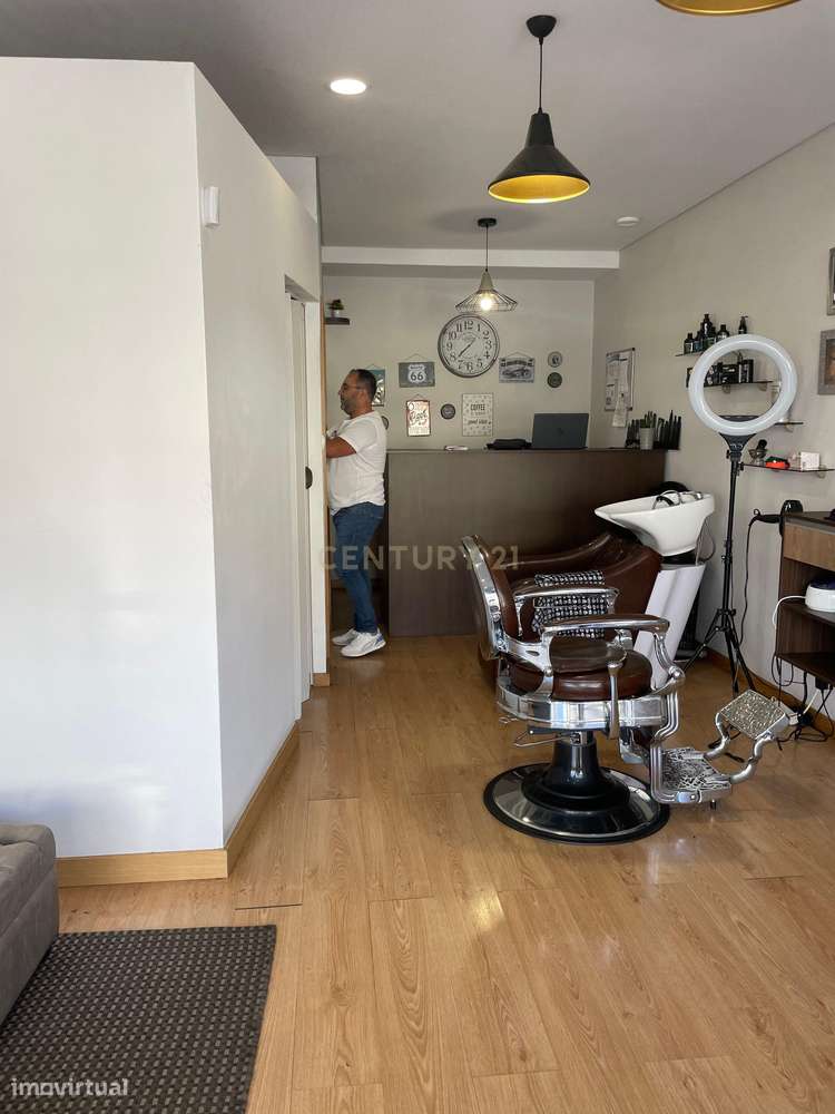 Loja Comercial em Gaia, Rua Machado Santos, c/ 33m2 - Grande imagem: 5/7