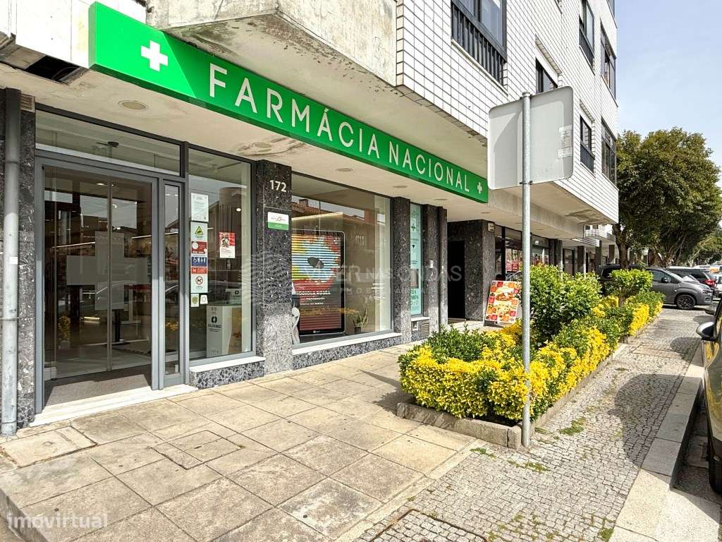 T2 Último Piso com Lareira e Lugar de Garagem | Pedras Rubras-27