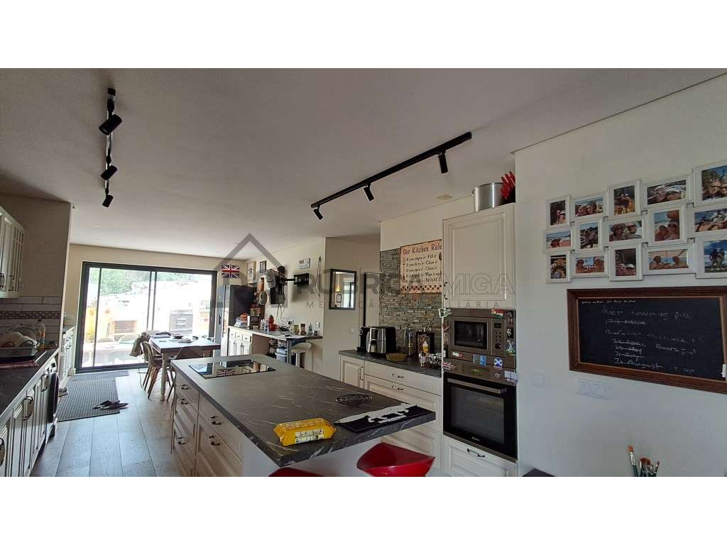 Moradia Renovada no Campo com anexos, Vista Desafogada e Grande Pot...-17