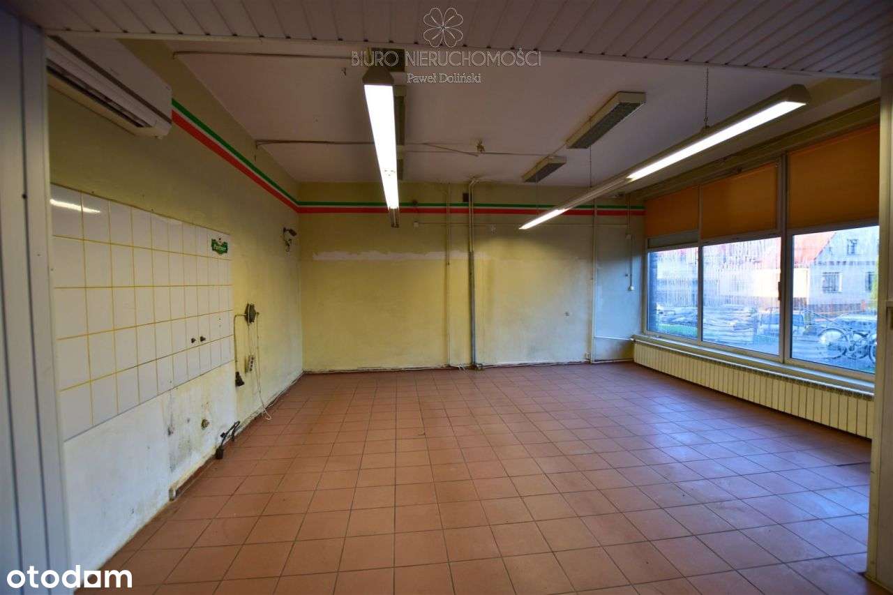 Atrakcyjny lokal przy głównej ulicy Hajnówki –147m-4