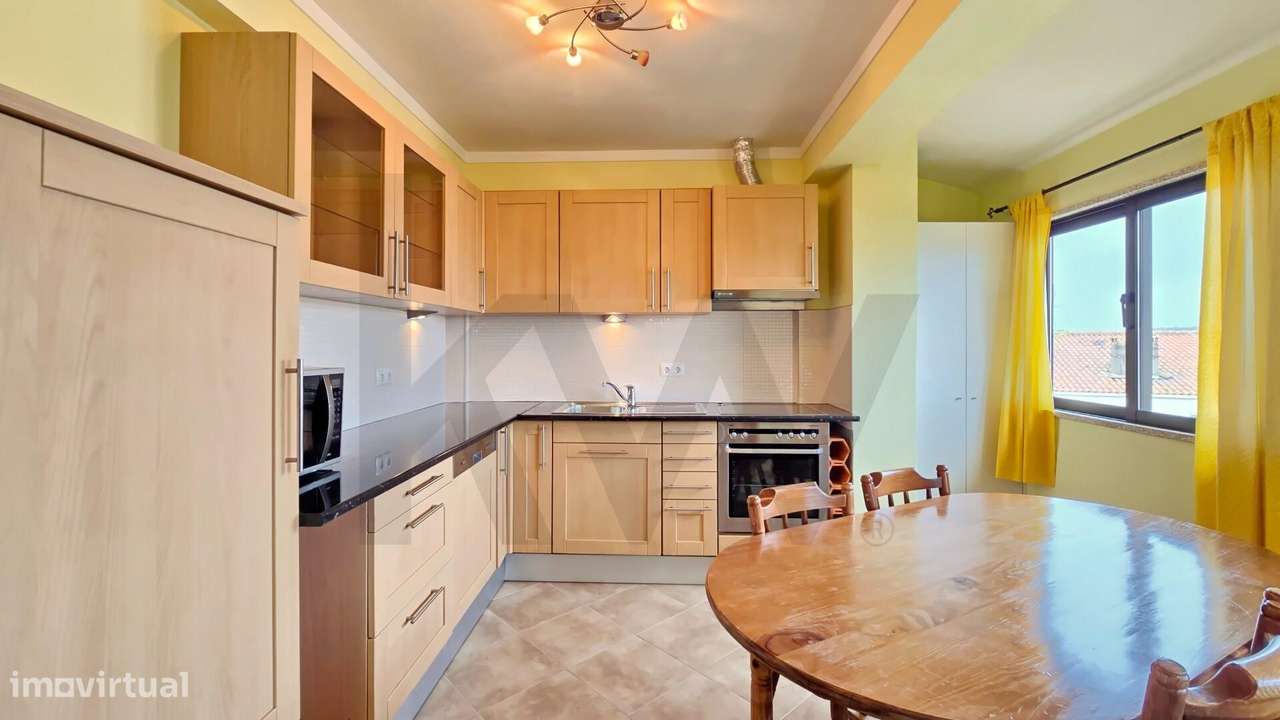 Apartamento T3 renovado no centro de Albergaria-4