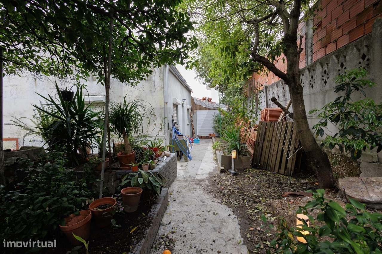 Moradia T1 com Anexo | Lote de 384 m2 | Baixa da Banheira-6