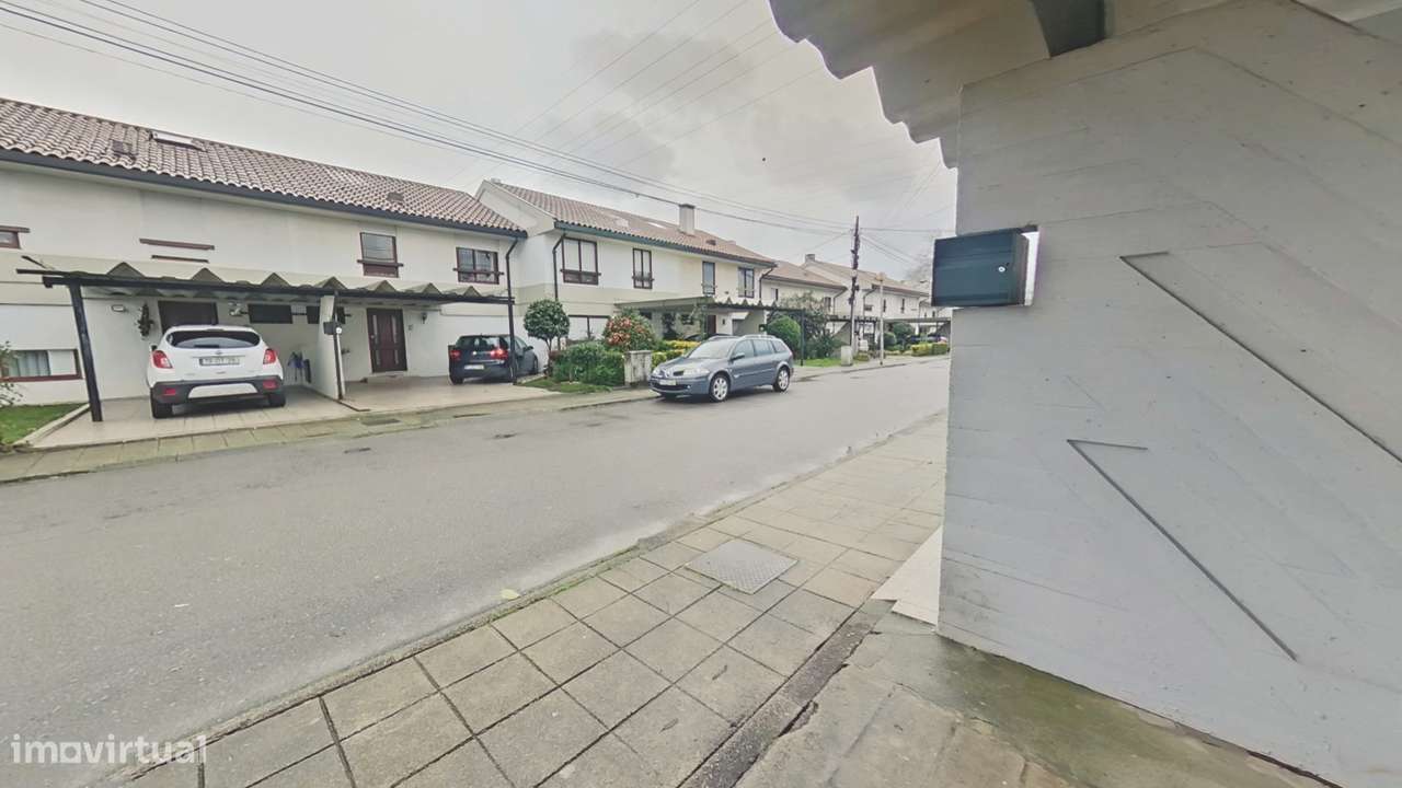 Moradia geminada junto ao NorteShopping - Senhora da Hora-3