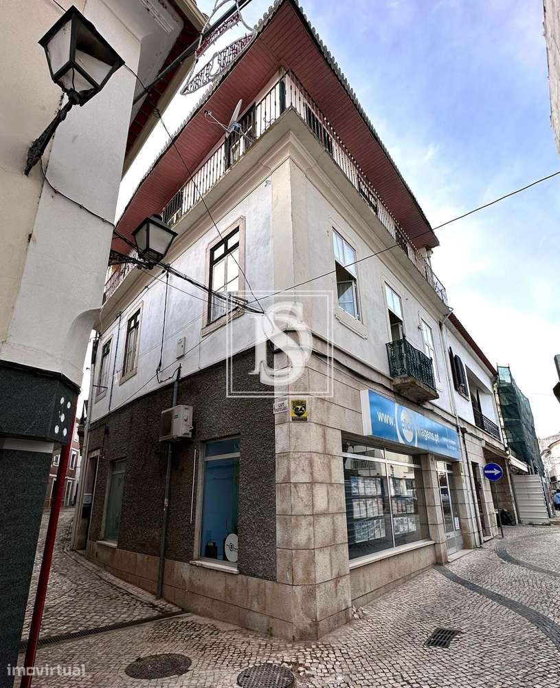 Prédio para Investimento no Coração de Torres Novas - Grande imagem: 3/8