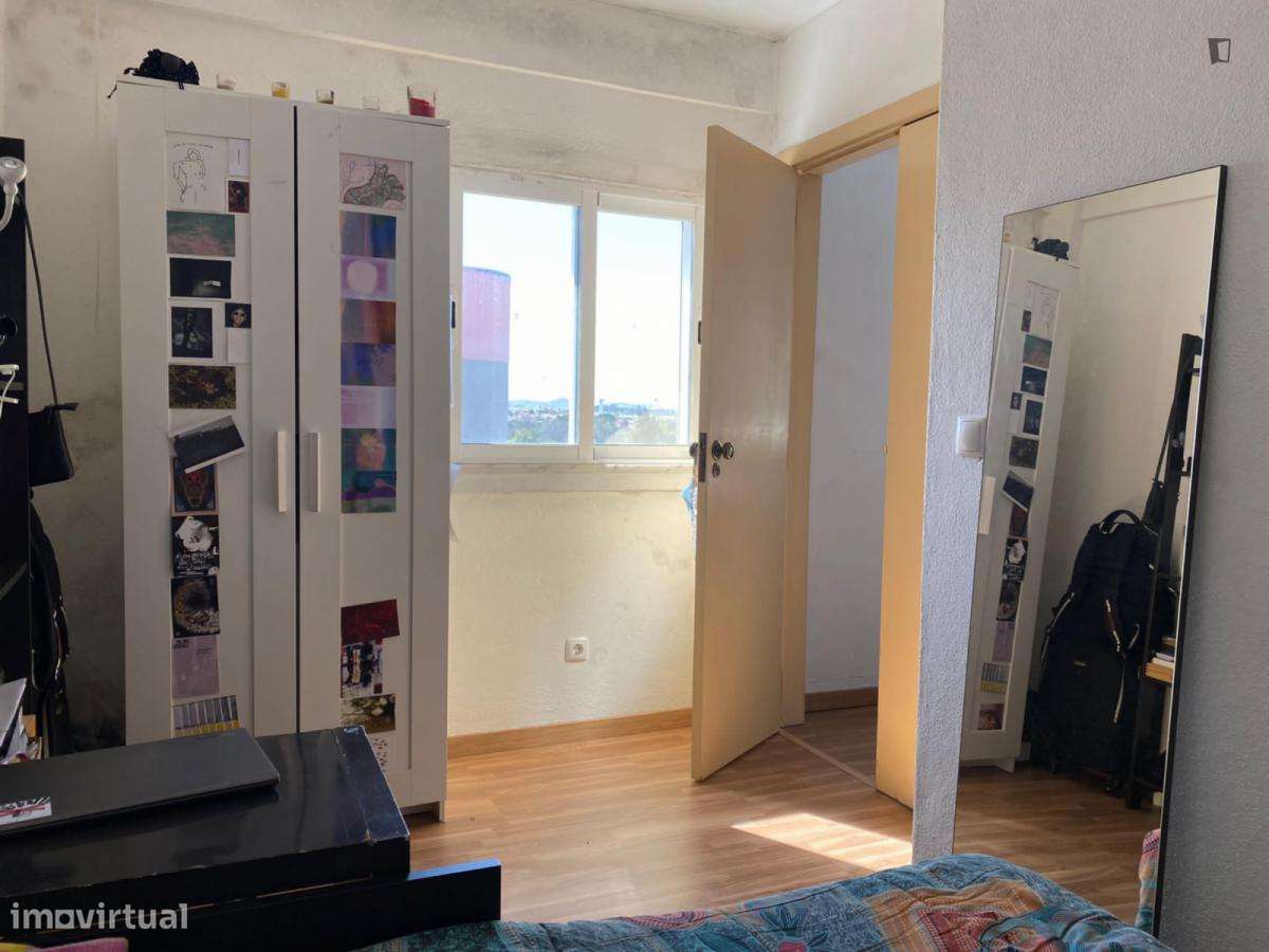 Quarto - localizado em Chelas Lisbon - Grande imagem: 3/10