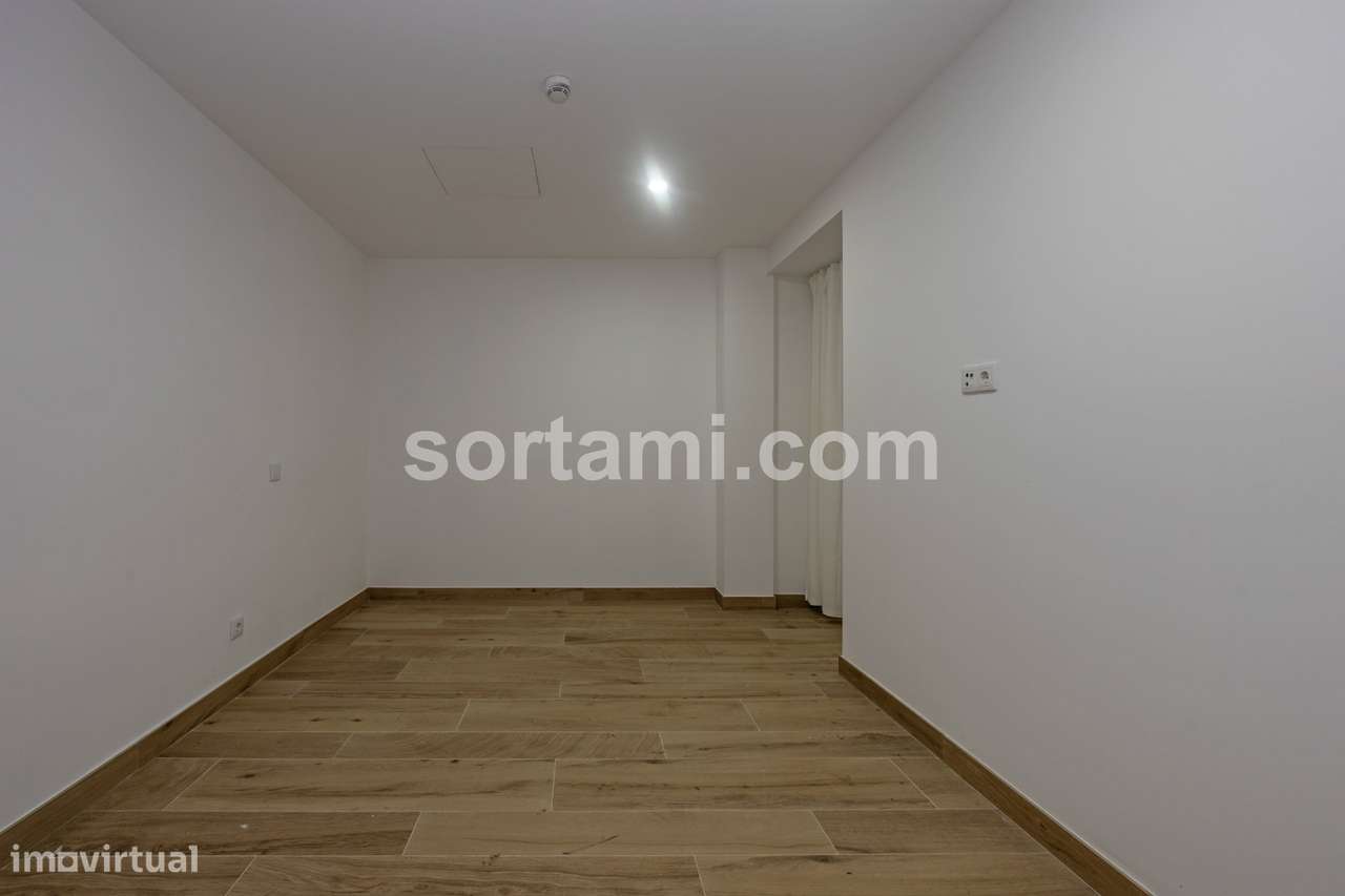 Apartamento T0+2 Venda em Cedofeita, Santo Ildefonso, Sé, Miragaia, Sã-19