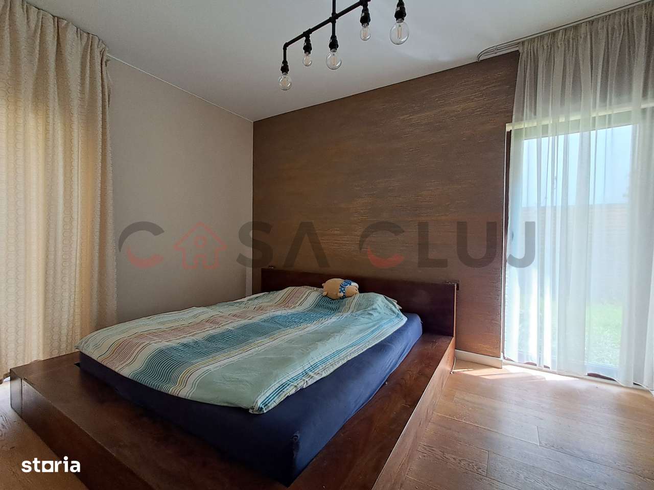Apartament pe 2 nivele la vilă + Curte, Piscină, Saună și garaj, Gr-6