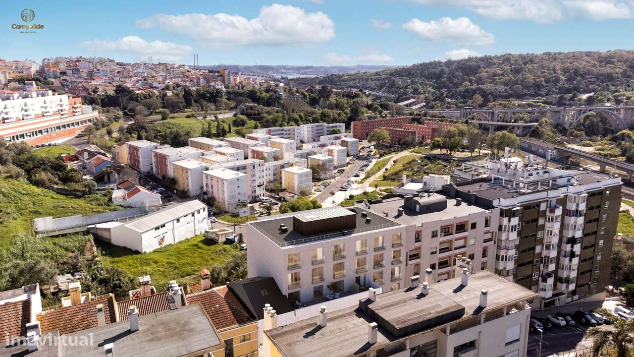 Apartamento T2 c/ Varandas e Parqueamentos em Campolide |Lisboa - Grande imagem: 3/33