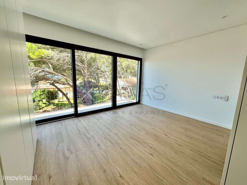 Moradia T3, nova a estrear, situada em Murches.-20