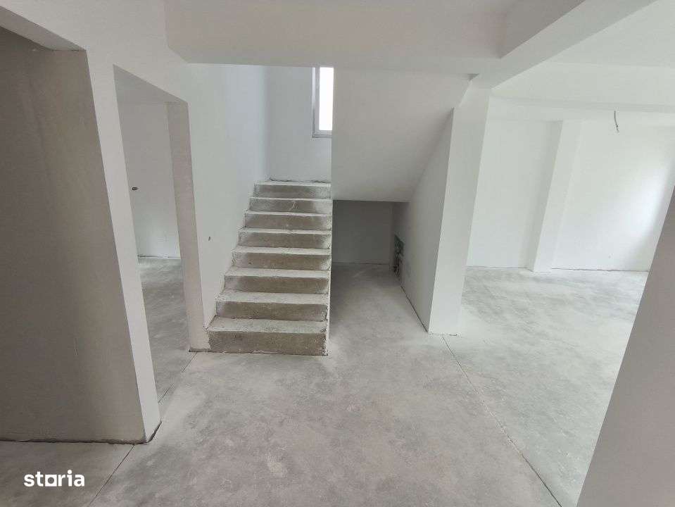 Casa individuala , 4 camere, 172mp, teren 440mp, Dezmir - Imagine principală: 4/11