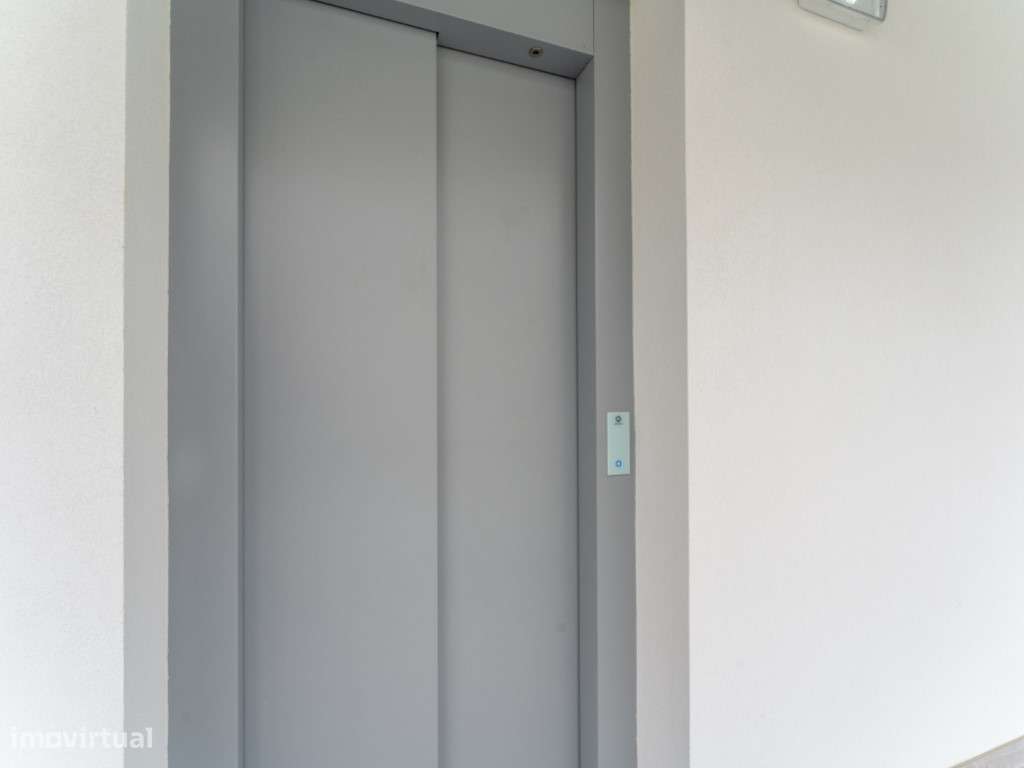 Apartamento T2 na Nazaré - Vista Mar com piscina e garagem-41