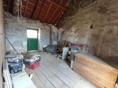 Moradia geminada em pedra granito p/ recuperar - Vila real - Grande imagem: 5/13