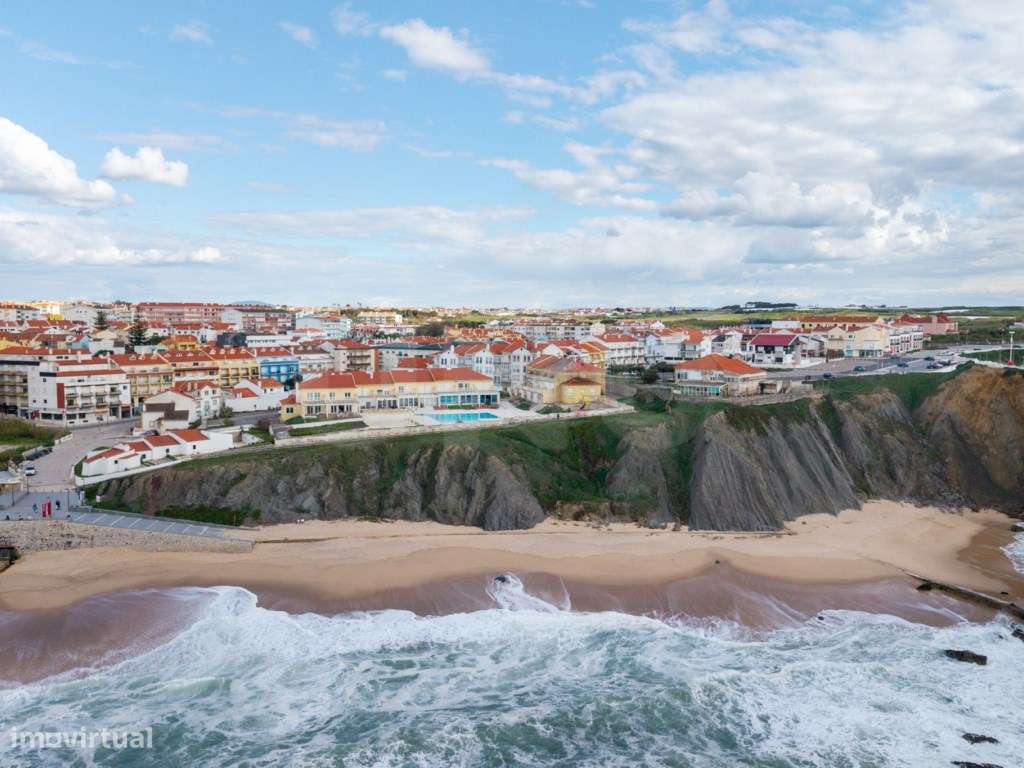Moradia T2 com piscina e vista mar para venda em Santa Cruz.-34