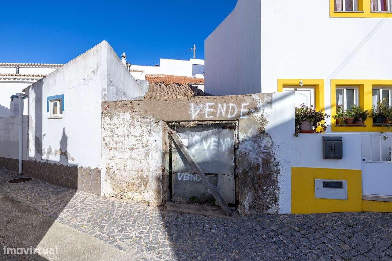 RUINA COM PROJETO SUBMETIDO PARA MORADIA T2, CARRAPATEIRA - Grande imagem: 2/8