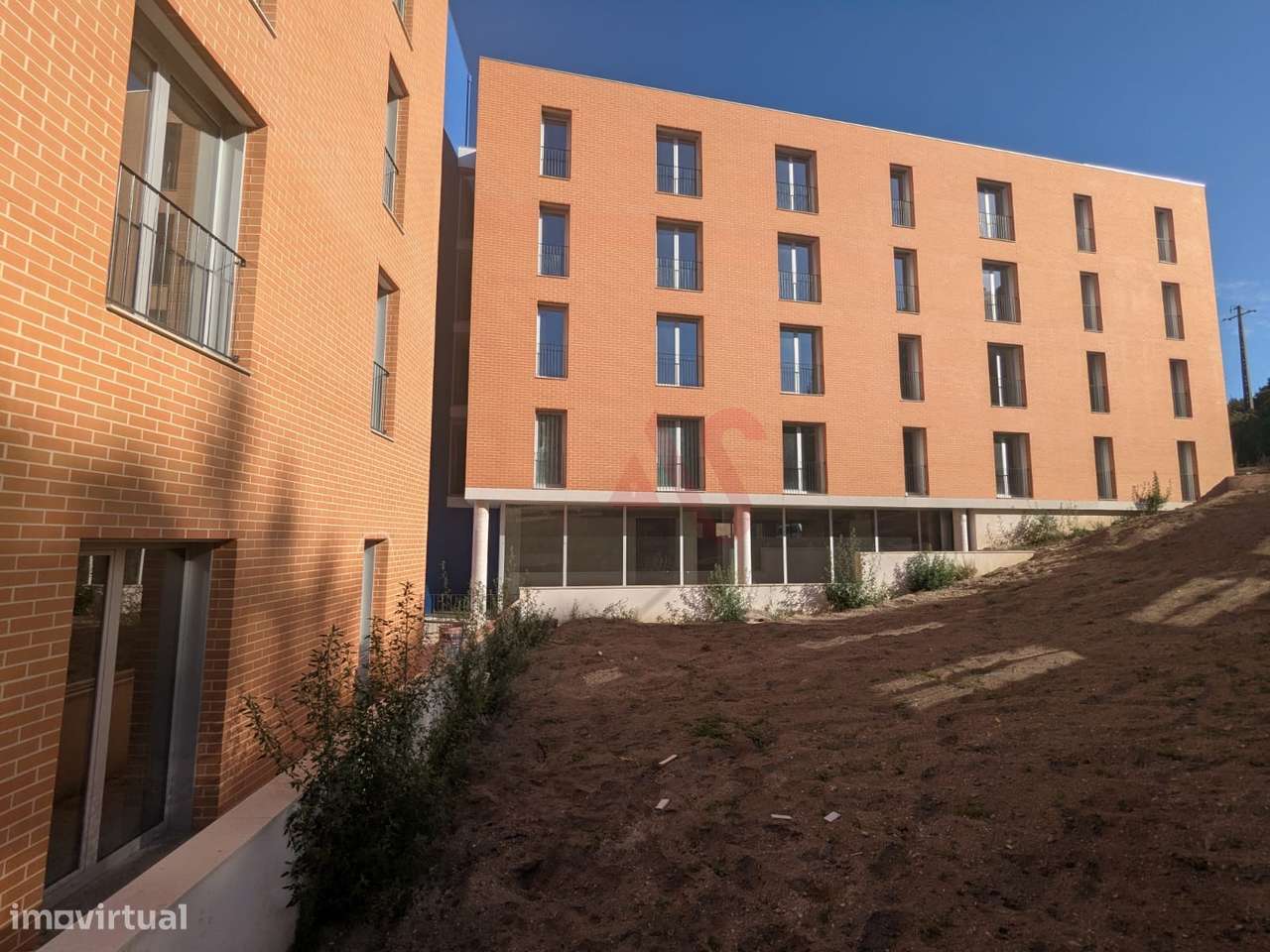 Apartamento T1 a 2 minutos da Universidade do Minho - Guimarães - Grande imagem: 2/10