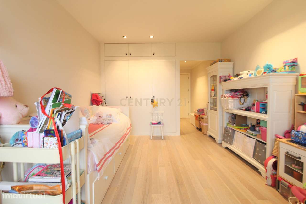 Luxuoso Apartamento T3 nas Torres das Amoreiras, Lisboa-11