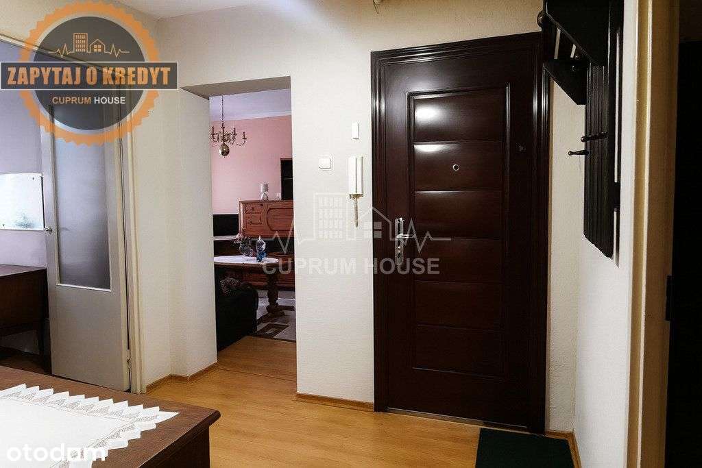 4 pokojowe mieszkanie w ścisłym centrum Głogowa-9