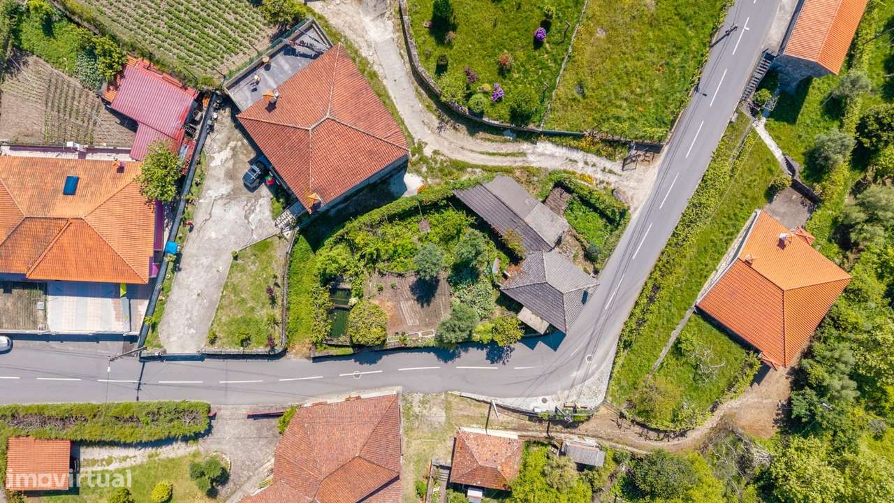 Moradia para Restaurar T3 Venda em Cabeceiras de Basto,Cabeceiras de B-16