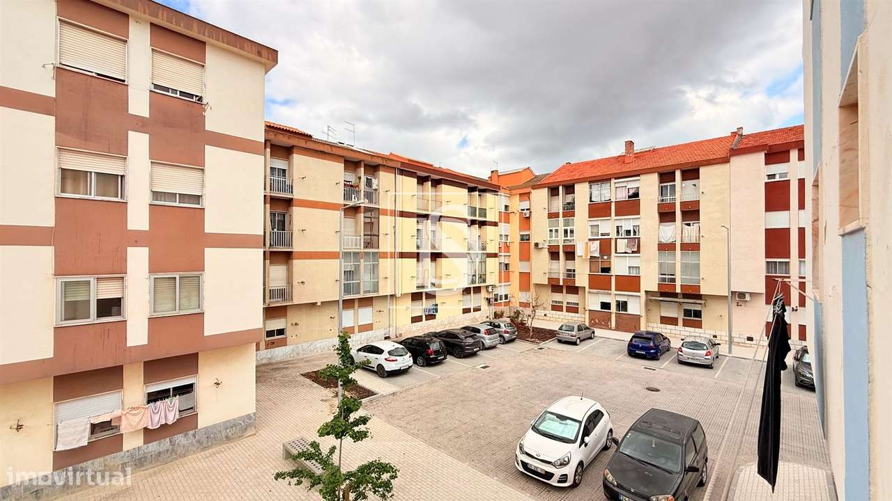 T3 na Moita — Conforto, Espaço e Localização Premium-15